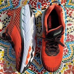 Hoka One One, Clifton 5